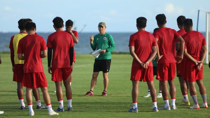 Shin Tae-yong, Latihan Timnas Indonesia