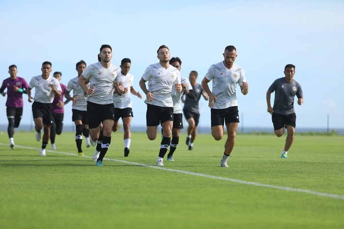 Shin Tae-yong, Latihan Timnas Indonesia