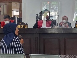Adik Lina Jubaedah Bersaksi: Teddy Pinjam Mobil Rizky Febian tapi Dijual