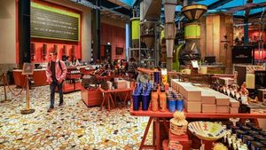 Potret Starbucks Unik di Milan, Pakai Bangunan Bersejarah Abad ke-20