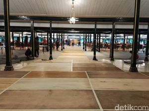 Suasana Pendopo Royal Ambarrukmo Jelang Akad Nikah Kaesang-Erina Suasana Pendopo Royal Ambarrukmo Jelang Akad Nikah Kaesang-Erina