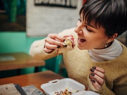 7 Tips Makan Enak Tanpa Naik BB yang Mudah Dicontek, Intip Yuk!