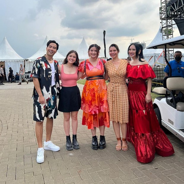 Titi DJ dan Stephanie Poetri bersama musisi lainnya di HITC Jakarta 2022