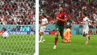 3-0! Portugal mencetak gol ketiga enam menit babak kedua berjalan. Ramos membukukan brace setelah menyambut umpan tarik Diogo Dalot.
