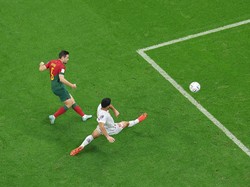 4-0! Selecao das Quinas kembali menambah skor pada menit ke-55. Kali ini giliran Raphael Guerreiro yang menggetarkan gawang Swiss melalui bola sepakannya.
