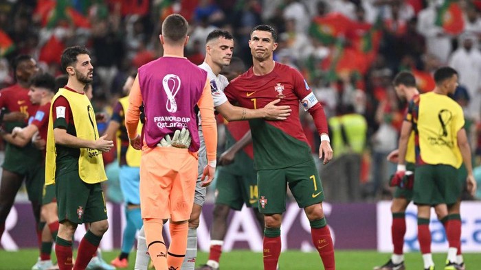 DOHA, QATAR - DECEMBER 6: Cristiano Ronaldo of Portugal during the World Cup match between Portugal v Switzerland at the Lusail Stadium on December 6, 2022 in Doha Qatar (Photo by Rico Brouwer/Soccrates/Getty Images)