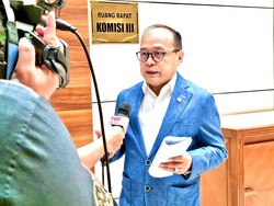 Legislator Golkar Kecam Aksi Bom Bunuh Diri di Polsek Astana Anyar