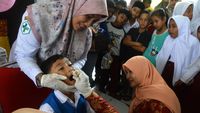 Antusias Anak Wilayah Terluar Aceh saat Divaksin Polio