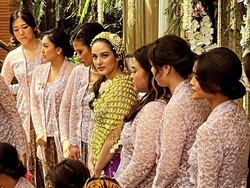 Wajah Chelsea Islan Menjalani Prosesi Siraman Jelang Menikah