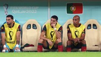 Mikirin apa tuh, Ronaldo? (Getty Images)