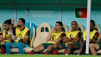 Ronaldo lagi gigit jari saat lihat permainan rekan-rekannya (Getty Images)
