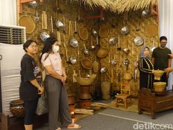 Ada Perpaduan Busana Adat Jogja dan Solo di Midodareni Kaesang-Erina