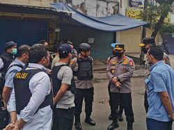 Kapolri Datangi Polsek Astana Anyar Lokasi Serangan Bom Bunuh Diri