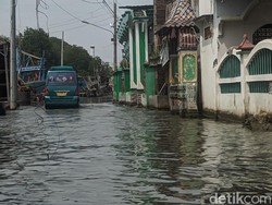 Jalan-Rumah di Desa Purworejo Demak Banjir Rob, Warga: Langganan