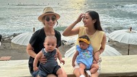 7 Potret Nikita Willy Liburan di Bali Bareng Adik, Kompak Sambil Momong Anak