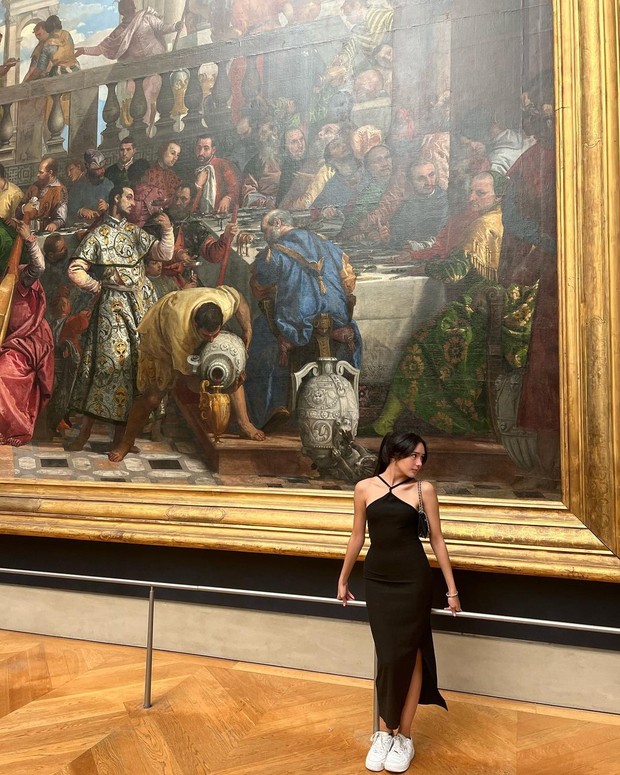 OOTD liburan Beby Tsabina/Foto: Instagram.com/Bebytsabina OOTD liburan Beby Tsabina