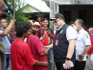 Bupati Kediri Cek Langsung TPS untuk Pastikan Pilkades Serentak Lancar