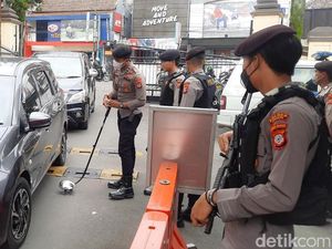 Bom Bunuh Diri Polsek Astana Anyar, Kantor Polisi Bandung Raya Siaga Bom Bunuh Diri Polsek Astana Anyar, Kantor Polisi Bandung Raya Siaga