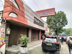 Ada Bom Bunuh Diri di Polsek Astana Anyar, Toko-toko Tutup