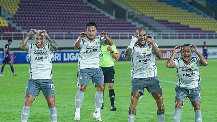 Selebrasi pemain Persib Bandung.