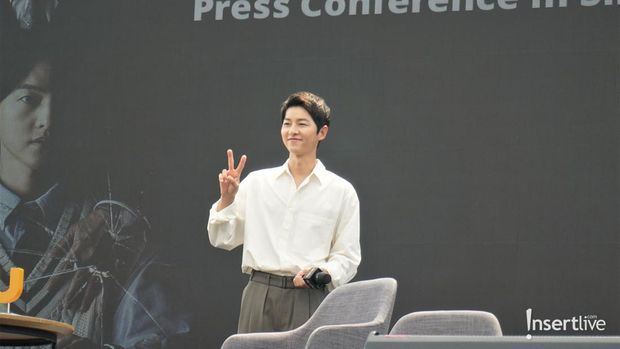 Song Joong Ki di konferensi pers drama Korea Reborn Rich