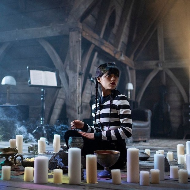 Inspirasi Gaya Gothic dari Serial Wednesday Netflix