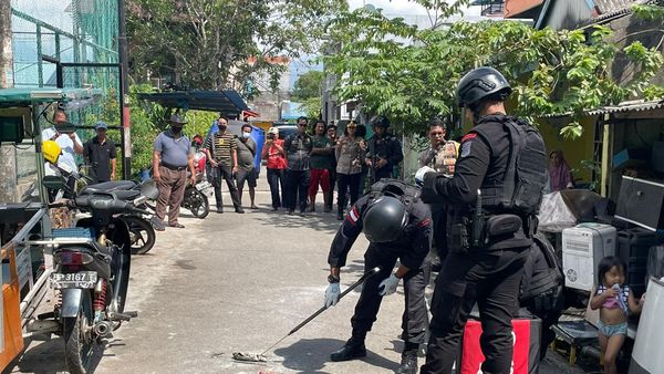Suasana Olah TKP di Lokasi Ledakan yang Bikin Heboh Warga Batam