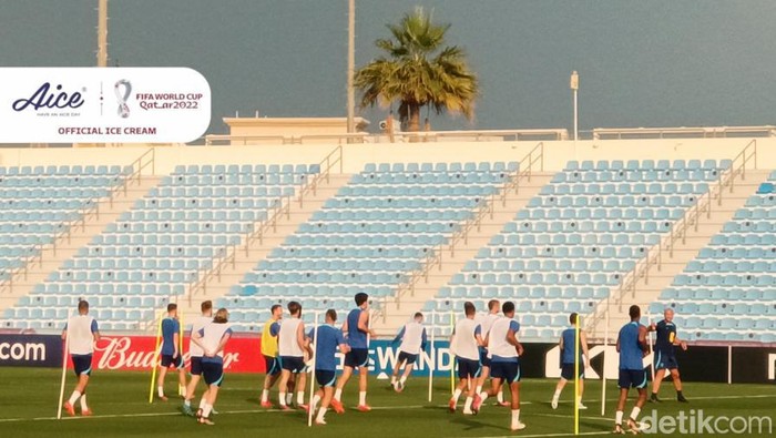 Di Al-Wakra Sport Complex, persiapan Inggris digelar. Sesi latihan, Rabu (7/12/2022), dimulai pukul 15.00 waktu setempat, media diberi kesempatan melihat langsung selama 15 menit.
