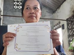 Warga Sekitar Rumah Calon Besan Jokowi Mulai Terima Undangan Pengajian