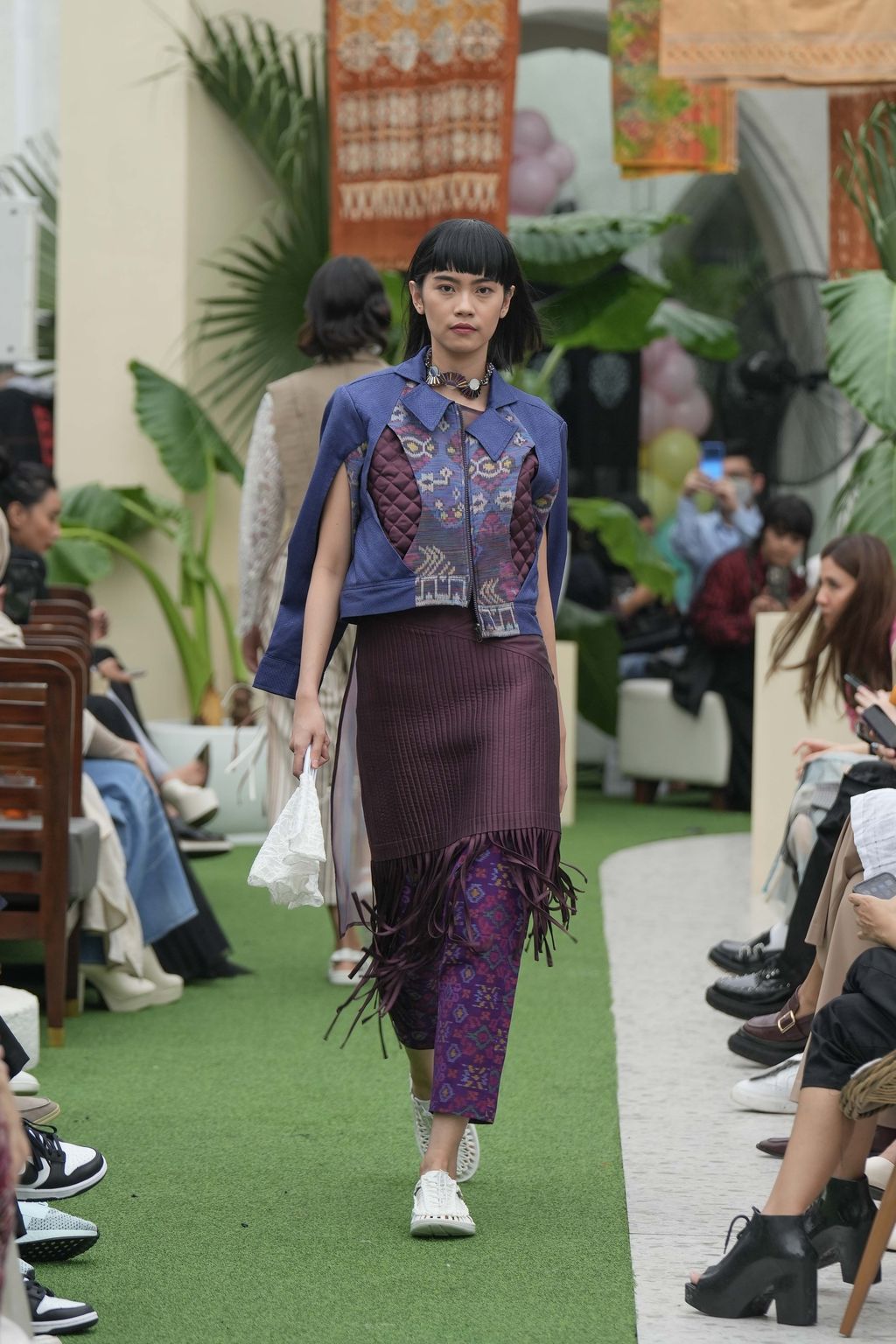 Antologi: Kolaborasi Cita Tenun Indonesia dengan Tiga Rumah Mode Tanah Air