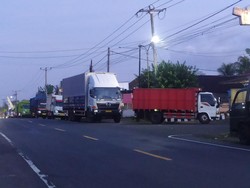 Krisis Solar Masih Berlanjut, Antrian Mengular Setengah Kilometer