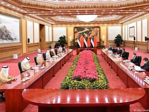 Apa yang Menarik dari KTT China-Arab Pekan Ini?