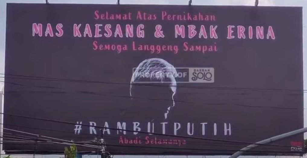 Ini Baliho Unik Ucapan Selamat Nikah Untuk Kaesang And Erina Yang Curi