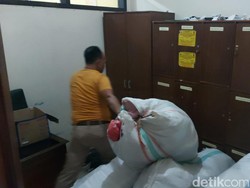 Pria di Tasik Nekat Curi Dagangan Senilai Rp 300 Juta Milik Majikan
