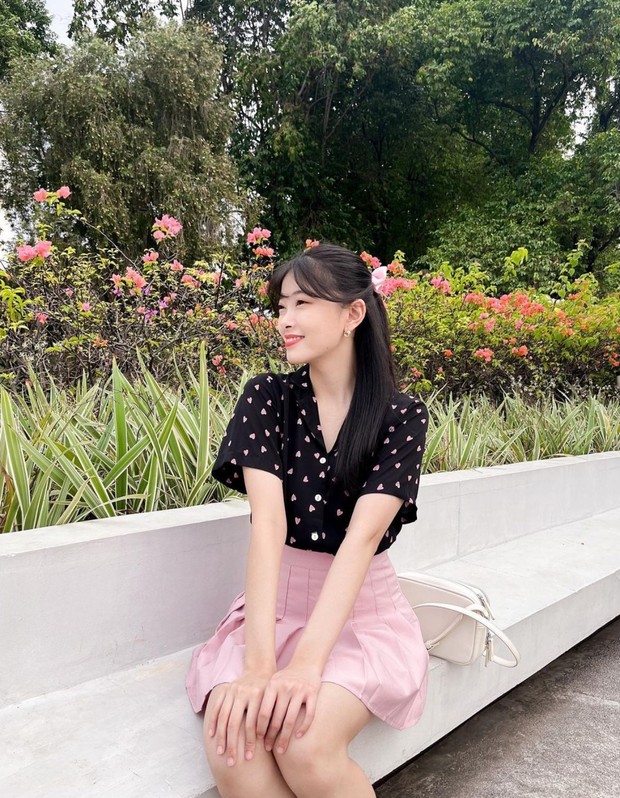 Black Outfit ala Member JKT48/Foto: Instagram.com/jkt48.fiony Black Outfit ala Member JKT48/Foto: Instagram.com/jkt48.fiony