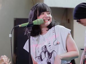 Cynantia Pratita, Vokalis Band Baby Face dan Suka Rambut Pendek Cynantia Pratita, Vokalis Band Baby Face dan Suka Rambut Pendek