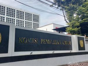 KPU Umumkan Dua Moderator Debat Pertama Pilpres 2024, Siapa Saja? KPU Umumkan Dua Moderator Debat Pertama Pilpres 2024, Siapa Saja?