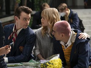 Eksplorasi Hubungan Poliamori Remaja di Gossip Girl Season 2