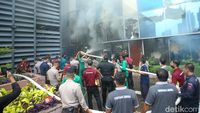 Kantor Kemenkumham Kebakaran, Pegawai Panik Berhamburan