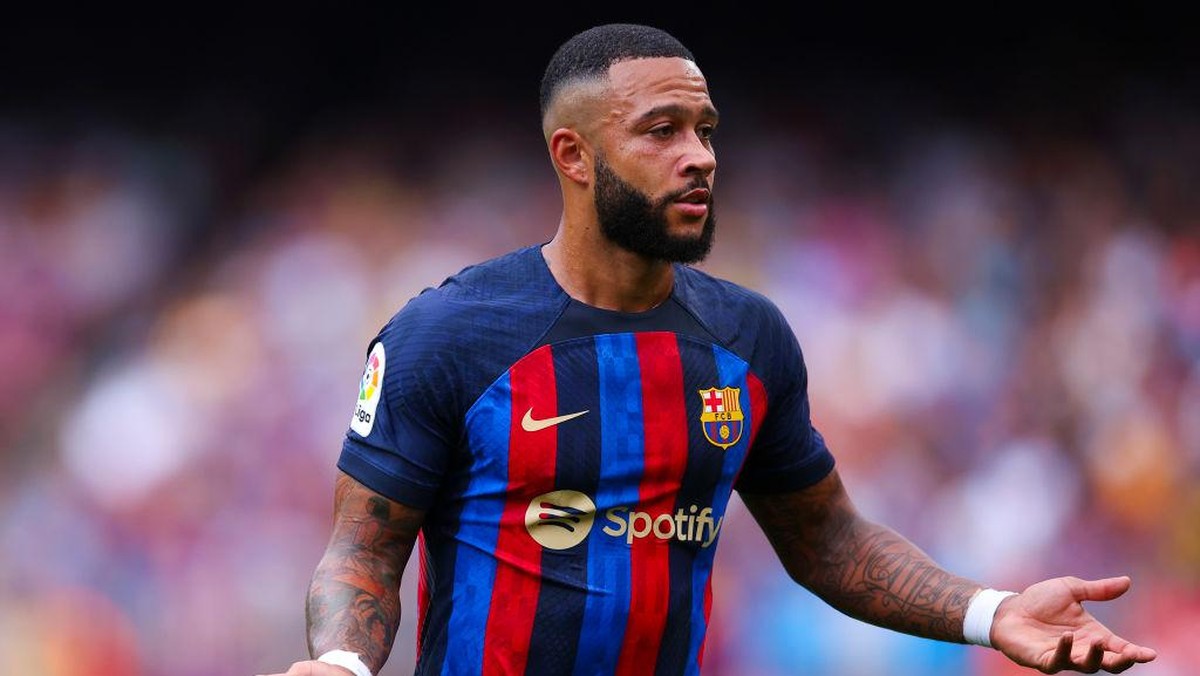 Memphis Depay takkan dijual Barcelona Januari nanti (Getty Images/Eric Alonso)