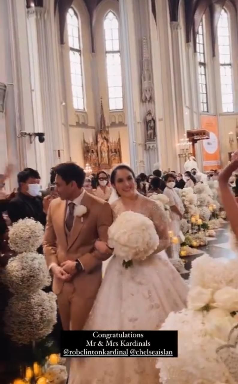 Momen Pemberkatan Chelsea Islan & Rob Clinton