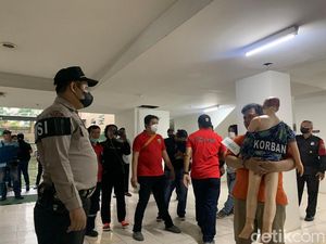 Rekonstruksi Pembunuhan Balita Grace, Pelaku Sempat Teriak Minta Tolong Rekonstruksi Pembunuhan Balita Grace, Pelaku Sempat Teriak Minta Tolong