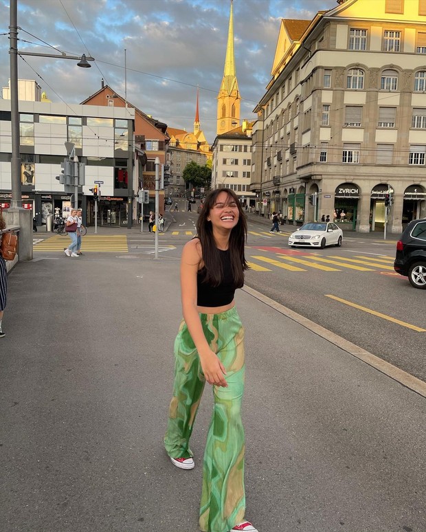 Retro Pants/Foto: Instagram/@auroraribero Retro Pants/Foto: Instagram/@auroraribero