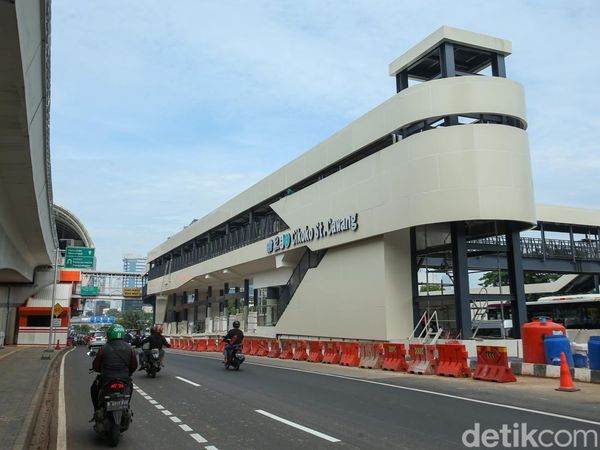 Revitalisasi Halte Cawang Cikoko Nyaris Rampung
