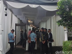 Suasana Terkini Jelang Acara Pengajian di Kediaman Erina Calon Istri Kaesang
