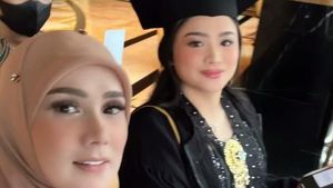 7 Momen Wisuda Tiara Savitri Putri Mulan Jameela, Cantik Pakai Kebaya & Toga