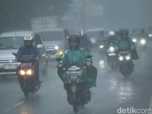 Peringatan Dini BMKG Makassar: Soppeng-Polopo Hujan Lebat hingga 19.50 Wita Peringatan Dini BMKG Makassar: Soppeng-Polopo Hujan Lebat hingga 19.50 Wita