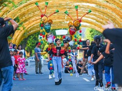 Ratusan Talent Peragakan Kostum Unik Jelang Banyuwangi Ethno Carnival 2022