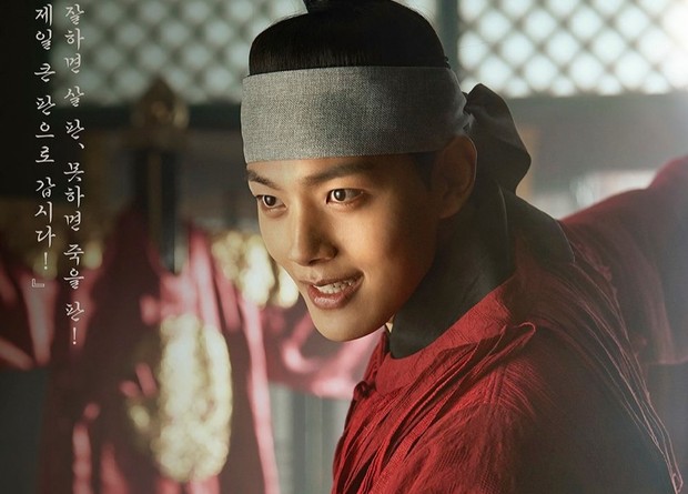 Berperan menjadi dua orang, drama 