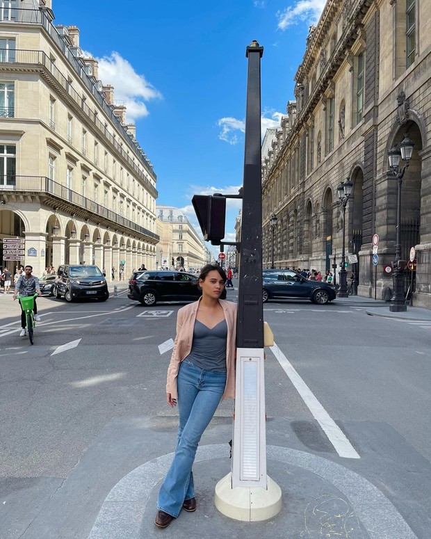 Flare Jeans/Foto: Instagram/@auroraribero Flare Jeans/Foto: Instagram/@auroraribero